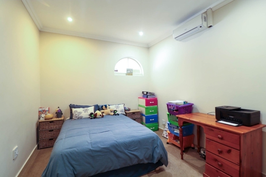 5 Bedroom Property for Sale in Protea Park North West